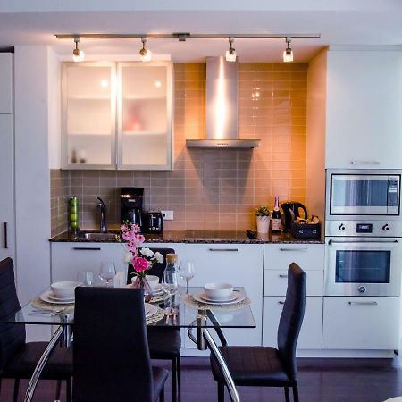 Royal Stays Condominiums - Upscale Downtown Suites Toronto Ngoại thất bức ảnh