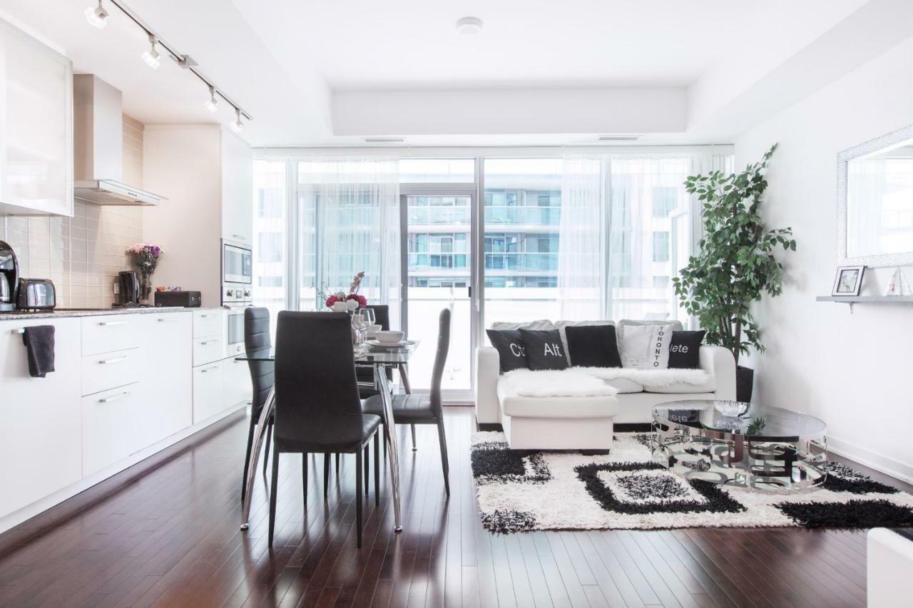 Royal Stays Condominiums - Upscale Downtown Suites Toronto Ngoại thất bức ảnh