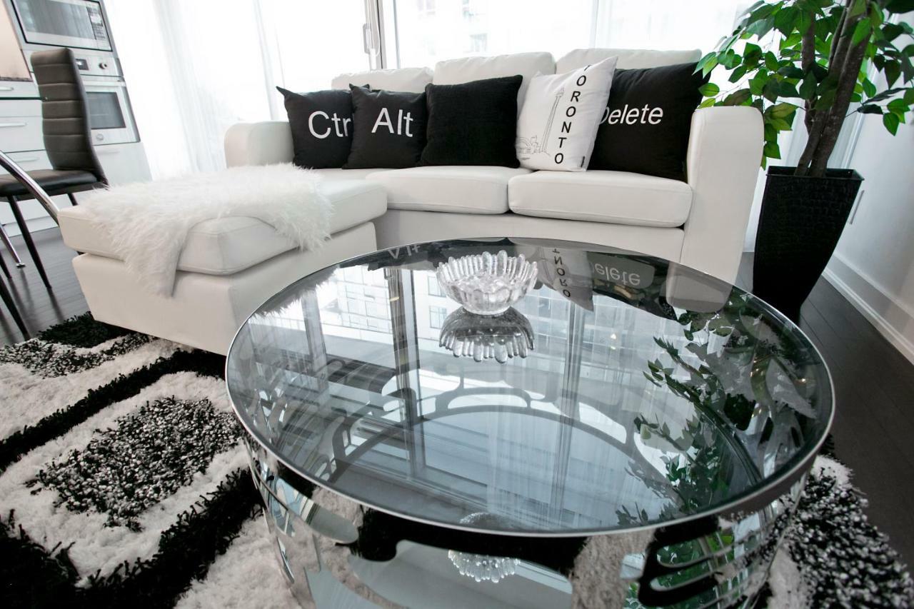 Royal Stays Condominiums - Upscale Downtown Suites Toronto Ngoại thất bức ảnh